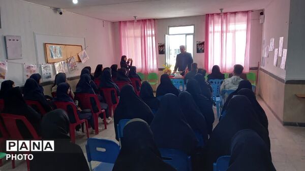 «یک روز با هنرستان من» در هنرستان‌ خیام 