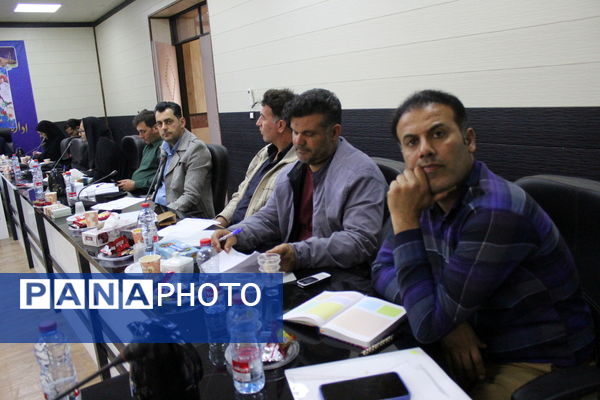 نشست تخصصی کارشناسان سواد آموزی استان بوشهر