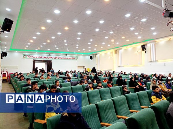 جلسه سفیران رسانه‌ای مدارس در کاشمر