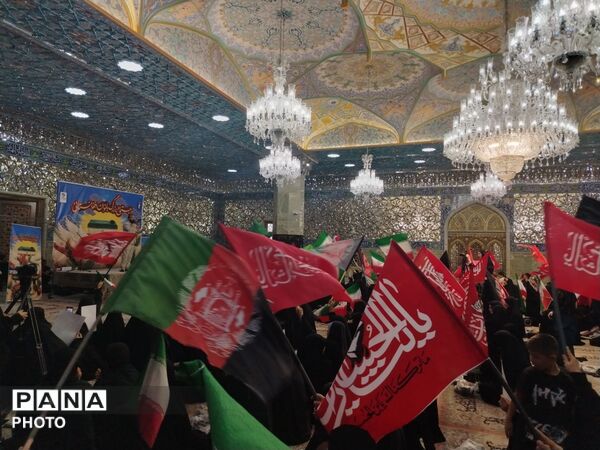 پرچم سرخ انتقام در دست بانوان افغانستانی