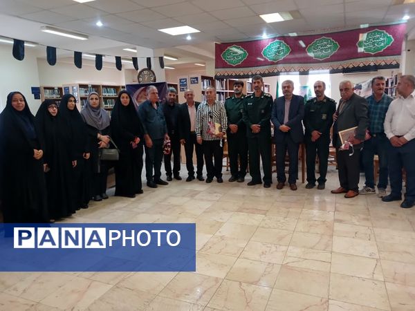 تقدیر از آزادگان کتاب خوان عباس آباد