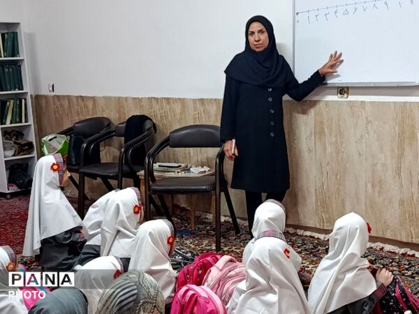 از مدرسه تا مسجد، پیوند نور و دانش آینده ای روشن برای ایران