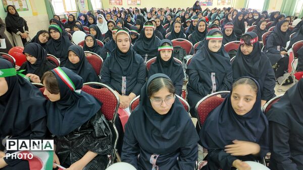 آغاز سال تحصیلی در قاب جشن «بهار ایمان»