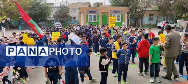 آیین محکومیت رژیم غاصب اسرائیل و حمایت از جبهه مقاومت حزب الله در مدرسه مبین شیروان