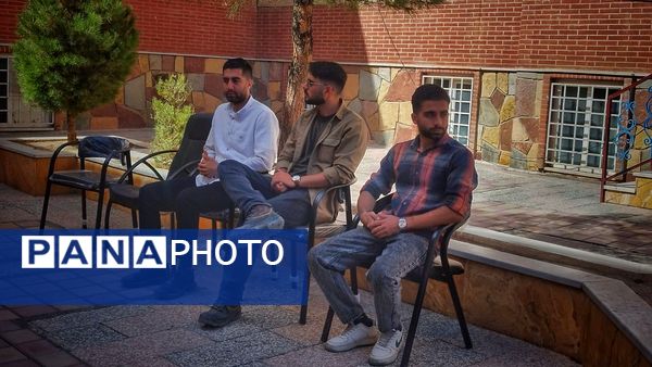  برگزاری سال تحصیلی دانش‌آموزان دبستان پسرانه الغدیر اشتهارد 