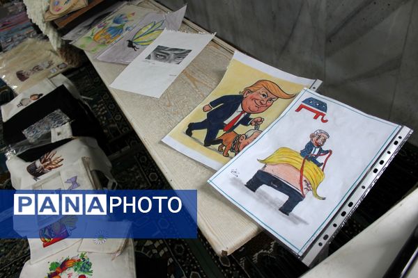 بازدید مدیر کانون فرهنگی هدایت از نمایشگاه آثار تجسمی دانش‌آموزان سوده