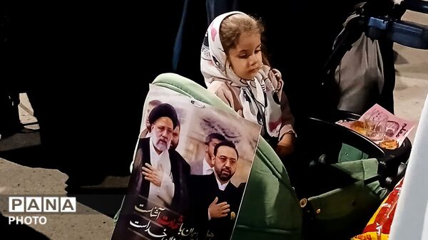 پویش جبهه مردمی با شور دانش‌آموزی در تجمعات شبانه بناب