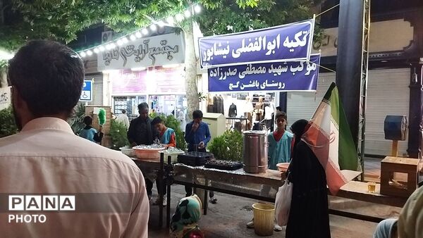 موکب مردمی شهید مصطفی صدر زاده در هشتاد و دومین شب 