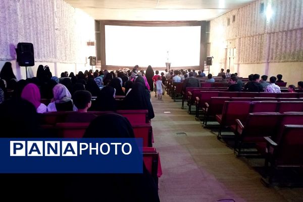 جشن تکلیف سیاسی رای اولی‌ها در شهرستان قوچان 