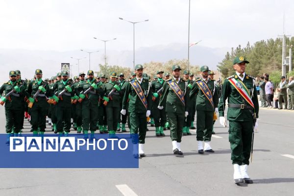 مراسم گرامیداشت روز ارتش در بیرجند 