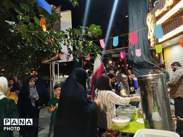 عطر چای و روضه در گلشن