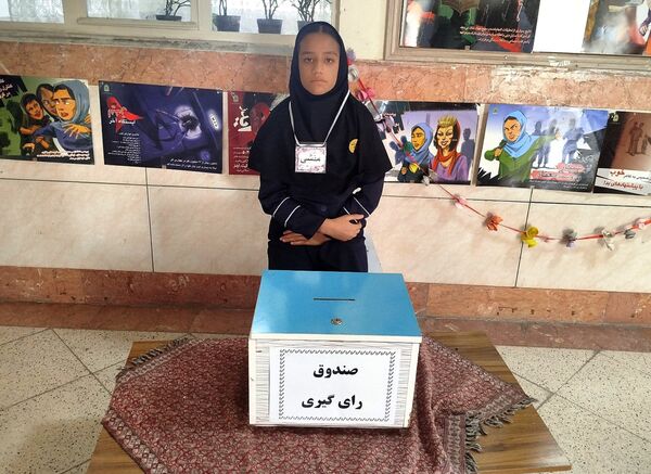 برگزاری انتخابات شورای دانش آموزی در کاشمر