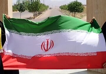 رجزخوانی دانش‌آموزخبرنگاران پانا در وصف وطن