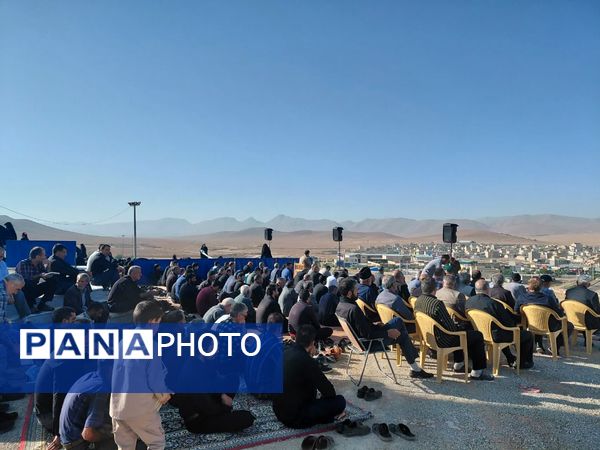 برگزاری مراسم پرفیض دعای ندبه در تپه نورالشهدا شهر نقنه