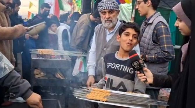 انس و ارادت خادمان نوجوان موکب های جمکران به امام زمان(عج)