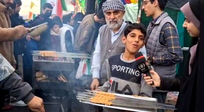 انس و ارادت خادمان نوجوان موکب های جمکران به امام زمان(عج)
