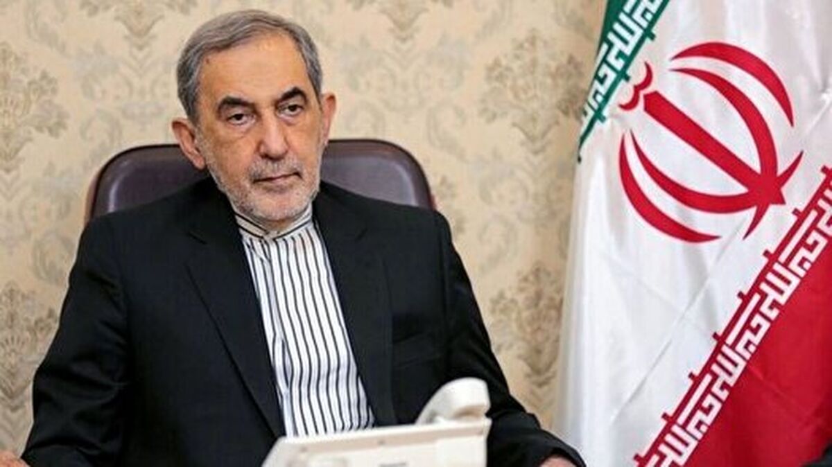 ولایتی: ضامن عینی بقای توافق، تنگه هرمز است