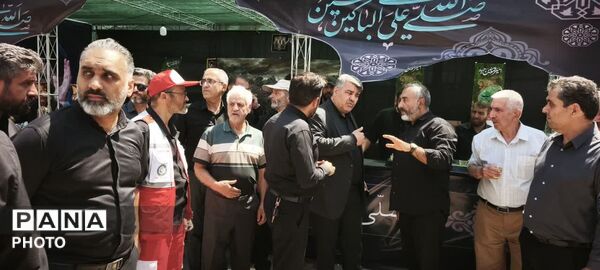 شروع خدمت رسانی به زائران امام شهید در موکب عاشقان امام شهید شهرستان ساوجبلاغ