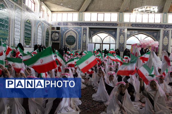 جشن تکلیف دانش‌آموزان دختر شهرستان بن 