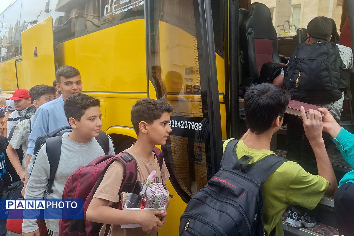 بزرگ مردان کوچک به سرزمین نور رهسپار شدند