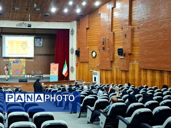 انتخابات اعضای انجمن اولیا و مربیان دبیرستان دخترانه انقلاب ناحیه دو