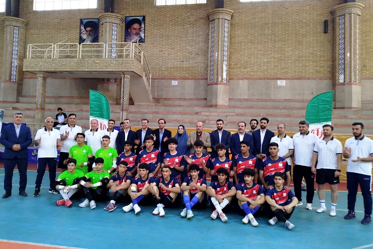 برگزاری اردوی انتخابی تیم ملی دانش آموزی فوتسال با حضور جمعی از مسئولان در ناحیه دو شهرری 