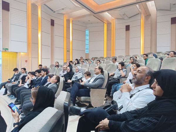همایش «مسیر طلایی» برای ترسیم افق جهانی دانش‌آموزان در مشهد