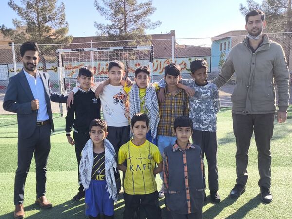 مسابقات فوتبال دبستان شهید پسندیده روستای فدافن شهرستان کاشمر 