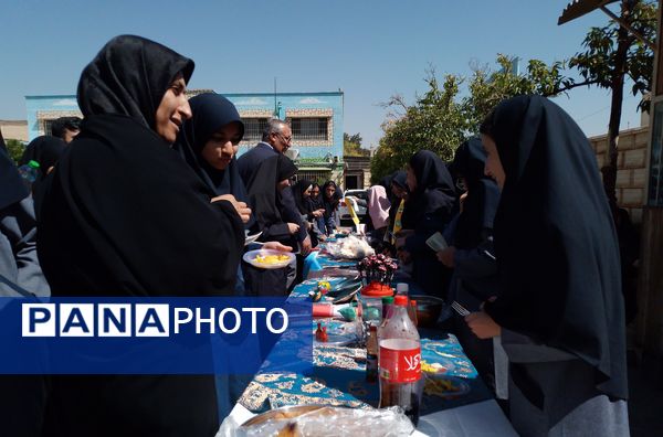 جشن عاطفه‌ها فرصتی برای مهر و ایثار