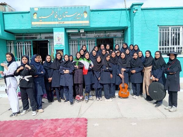 المپیاد‌ ورزشی درون مدرسه ای در دبیرستان فاطمیه