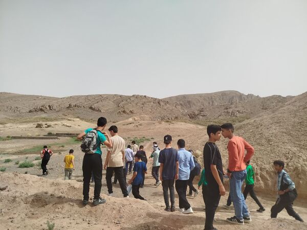 برگزاری اردوی علمی-تفریحی فسیل شناسی دبیرستان نمونه دولتی دانش 
