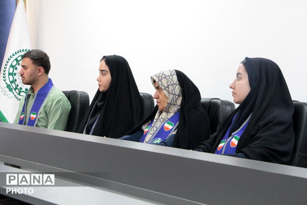 آئین تجلیل و تقدیر از دانش آموز خبرنگاران پانا همراه در رادیو پانا اسلامشهر