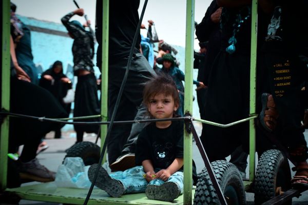 زابل در ماتم حسین؛ گلزار شهدا شهرستان زابل میزبان اشک و شور عزاداران حسینی