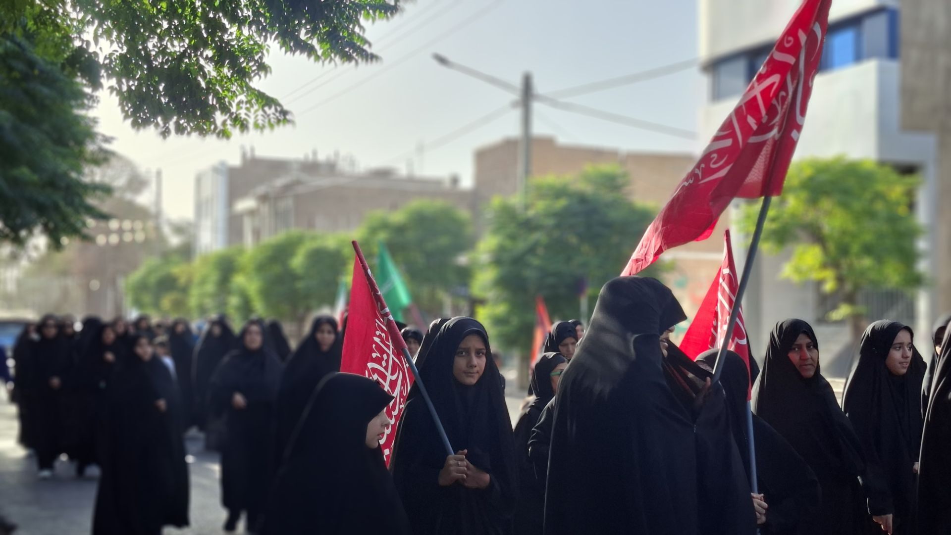 از مزار شهدای گمنام تا مزار کاریزک؛ قدم‌های جاماندگان رشتخوار در مسیر عشق حسینی