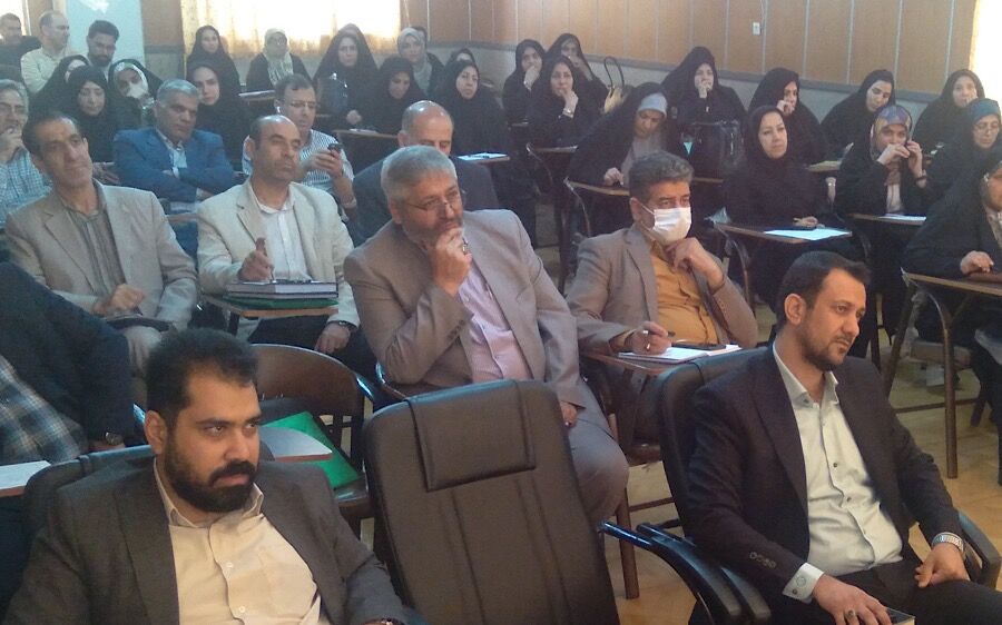 جلسه مدیران آموزش‌وپرورش ناحیه یک شهرری به منظور کیفیت‌بخشی واحدهای آموزشی
