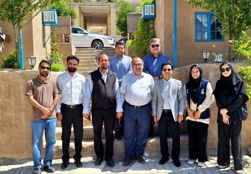 حضور مسئولین استانی و کشوری در اقامتگاه بومگردی بلوط لردگان 
