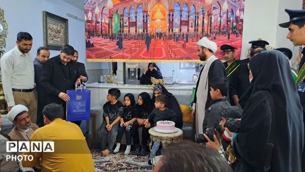 دیدار مسئولان قم با خانواده شهید محمد وزینی اکبر