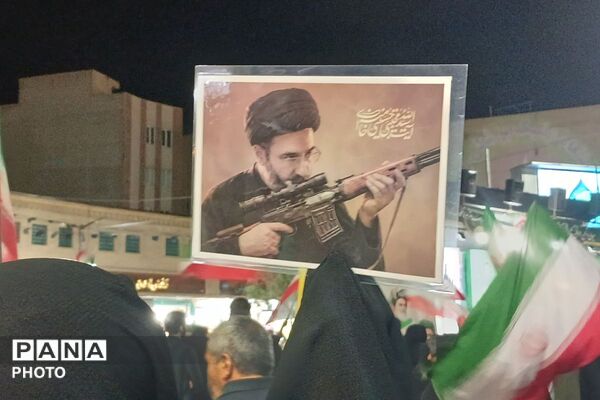 خیابان را رها نمی کنیم