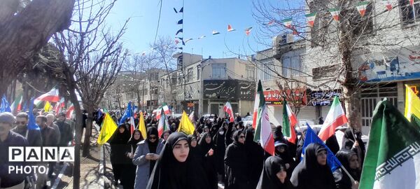 اجتماع پرشور و باشکوه مردم کرج به خونخواهی رهبر انقلاب