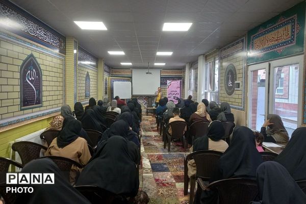  همایش‌های هدایت تحصیلی با محوریت معرفی هنرستان‌های فنی و کاردانش در ناحیه یک شهرری