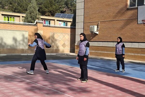 مسابقات ورزشی بین مدارس جام اقتدار ایران در دبیرستان نمونه‌دولتی ولایت