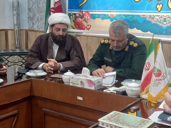 نشست خبری فرمانده ناحیه مقاومت بسیج کاشمر با خبرنگاران به مناسبت هفته دفاع مقدس