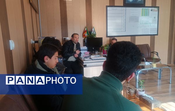  سومین جلسه شورای دانش‌آموزی دبیرستان شاهد ابوذر غفاری