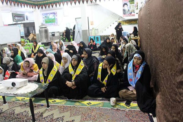 دومین روز از خلوت مومنانه دانش‌آموزی