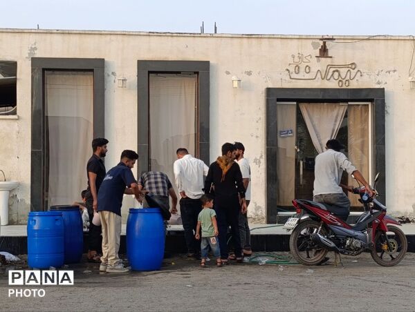 جاماندگان میناب با پای دل به راه افتادند