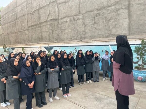 برگزاری مراسم به مناسبت جشن جوانه ها در دبیرستان شهید محمدی پور خلیل آباد 