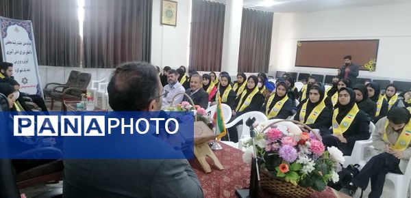 نشست هیات رئیسه مجلس دانش‌آموزی با شورای دانش‌آموزی 