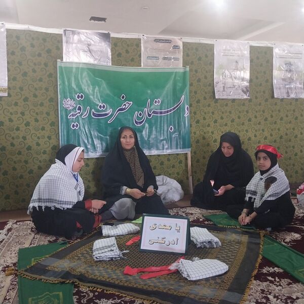 حضور دانش‌آموزان بیرجندی در نماز جمعه