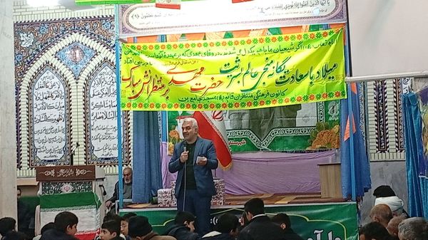 وقتی دانش‌آموزان میزبان جشن دهه فجر می‌شوند