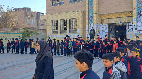 انتخابات شورای دانش‌آموزی دبستان معلم آشخانه 